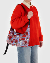 Load image into Gallery viewer, Baggu - Medium Nylon Cresent Bag Floral Snoopy