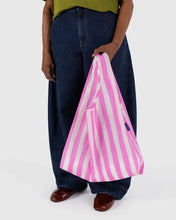 Load image into Gallery viewer, Baggu - Standard Baggu Pink Painted Stripe