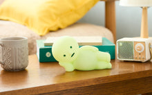 Load image into Gallery viewer, SMISKI Touch Lamp V2 Lounging