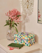 Load image into Gallery viewer, KIP &amp; Co. Bush Daisy Toiletry Case