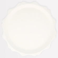 Load image into Gallery viewer, Cream Decorative Edge Compostable Dinner Plates (Pack 8)