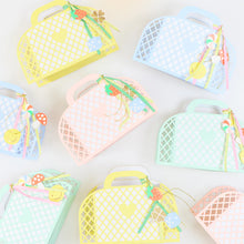 Load image into Gallery viewer, Meri Meri Charm Party Party Bags (Pack of 8)