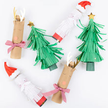 Load image into Gallery viewer, Santa, Reindeer &amp; Tree Christmas Crackers (Pack 6)