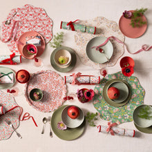 Load image into Gallery viewer, Meri Meri X Liberty Velvet Bow Crackers (Pack 6)