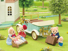 Load image into Gallery viewer, Sylvanian Families -Classic Family Car
