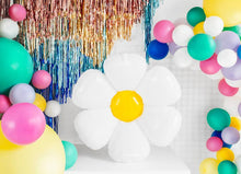 Load image into Gallery viewer, Inflated Daisy Flower Foil Balloon
