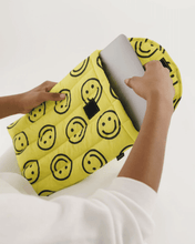 Load image into Gallery viewer, Baggu - Puffy Laptop Sleeve 13/14&quot; Yellow Happy