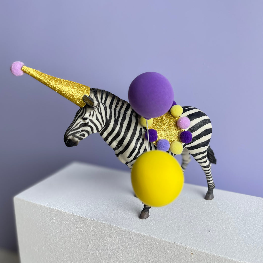 Cake Topper Animal Zebra with Yellow + Purple Balloons
